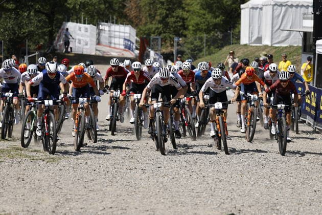 30.07.2026, Monteceneri, Monte Ceneri, 2026 UEC MTB European Championship, EM, Europameisterschaft XCC Men Junior s Final (cross country short track), Noa Filippi 1 (FRA) taking the lead in front of Elias Hückmann 2 (GER), Alvis Pivors 7 (LAT), Julius Klose 6 (GER), Daan Bakelaar 3 (NED) and the rest of the riders Monteceneri Monte Ceneri Ticino Switzerland *** July 30, 2026, Monteceneri, Monte Ceneri, 2026 UEC MTB European Championship XCC Men s Junior Final, cross-country short track, Noa Filippi (1, FRA) takes the lead ahead of Elias Hückmann (2, GER), Alvis Pivors (7, LAT), Julius Klose (6, GER), Daan Bakelaar (3, NED), and the rest of the riders in Monteceneri, Monte Ceneri, Ticino, Switzerland Copyright: xJustPictures.ch FrancescoxMinghettix jp-en-FrMi-_NG_0735