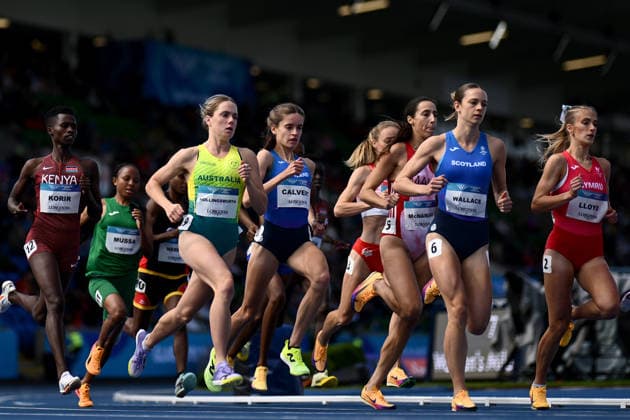 COM26 ATHLETICS, Claudia Hollingsworth of Australia competes in the Women s One Mile Heats of the Glasgow 2026 Commonwealth Games at EDF Scotstoun Stadium in Glasgow, Scotland, Thursday, July 30, 2026. ( NO ARCHIVING, EDITORIAL USE ONLY Glasgow Scotland United Kingdom  Copyright: xJOELxCARRETTx 20260730137465415079