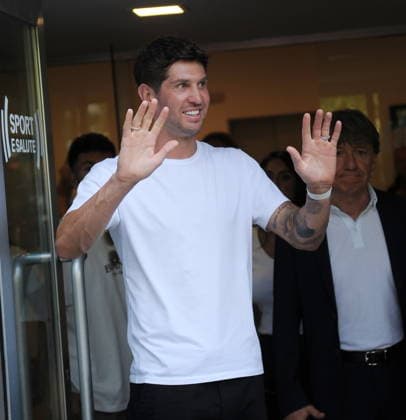 RECORD DATE NOT STATED IPA87112634 - Milan, photo by Mimmo Carriero—John Stones, defender for Manchester City and the England national team, Nationalteam arrives at Linate Airport this morning; after undergoing medical exams at Humanitas in Rozzano, he heads to CONI for a physical examination before going to the club’s headquarters to sign with Inter.  Copyright: xx xx 0863027554st