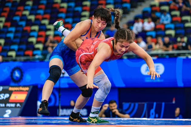 U17, U 17 Wrestling World Championships 61kg WW - Surae Mirac Abbassoy (FIN) df. Anujin Erkhembaatar (MGL) *** U17 Wrestling World Championships, 61 kg WW: Surae Mirac Abbassoy (FIN) def. Anujin Erkhembaatar (MGL) Copyright: xUnitedxWorldxWrestlingx xAmirrezx UWW-U17-WC-BAKU-2026