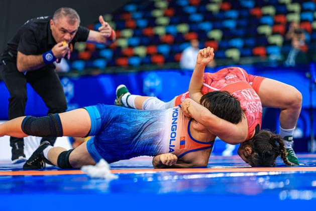 U17, U 17 Wrestling World Championships 61kg WW - Surae Mirac Abbassoy (FIN) df. Anujin Erkhembaatar (MGL) *** U17 Wrestling World Championships, 61 kg WW: Surae Mirac Abbassoy (FIN) def. Anujin Erkhembaatar (MGL) Copyright: xUnitedxWorldxWrestlingx xAmirrezx UWW-U17-WC-BAKU-2026