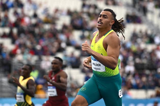 COM26 ATHLETICS, Reece Holder of Australia (right) competes in the Men s 400m Semi-Finals during the Glasgow 2026 Commonwealth Games at Scotstoun Stadium in Glasgow, Scotland, Thursday, July 30, 2026. ( NO ARCHIVING, EDITORIAL USE ONLY Glasgow United Kingdom  Copyright: xJOELxCARRETTx 20260730172898861104
