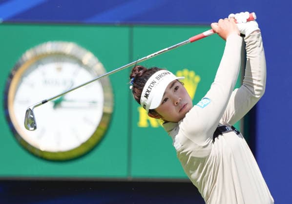 Sport Bilder des Tages Golf: Women s British Open Miyu Yamashita of Japan hits off the first tee during the first round of the Women s British Open golf tournament on July 30, 2026, at Royal Lytham &amp; St Annes Golf Club in Lytham St Annes, England.  A14AA0005624635P