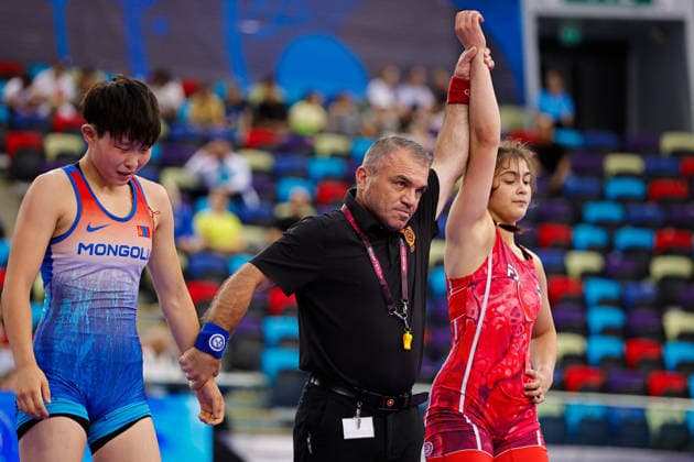 U17, U 17 Wrestling World Championships 61kg WW - Surae Mirac Abbassoy (FIN) df. Anujin Erkhembaatar (MGL) *** U17 Wrestling World Championships, 61 kg WW: Surae Mirac Abbassoy (FIN) defeated Anujin Erkhembaatar (MGL) Copyright: xKostadinxAndonovx UWW-U17-WC-BAKU-2026