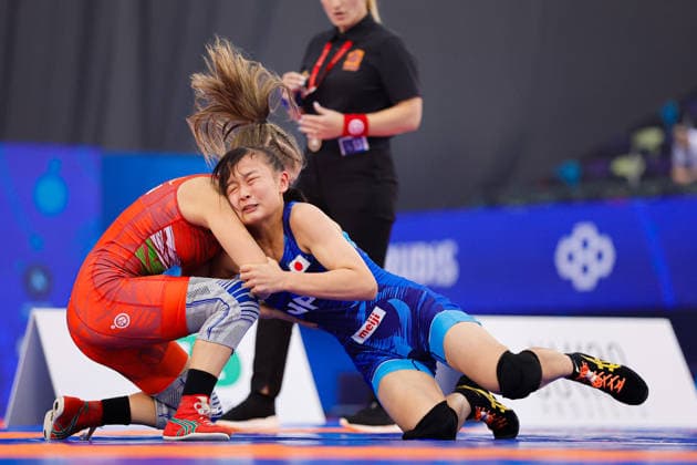 U17, U 17 Wrestling World Championships 46kg WW - Kokona Makino (JPN) df. Vivien Szentpal (HUN) *** U17 Wrestling World Championships, 46 kg WW: Kokona Makino (JPN) defeated Vivien Szentpal (HUN) by fall Copyright: xKostadinxAndonovx UWW-U17-WC-BAKU-2026