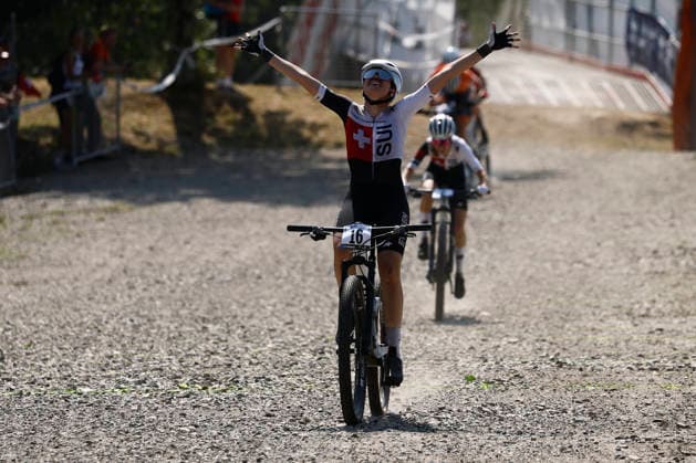 30.07.2026, Monteceneri, Monte Ceneri, 2026 UEC MTB European Championship, EM, Europameisterschaft XCC Women U23 s Final (cross country short track), Lea Huber 16 (SUI) winning the race Monteceneri Monte Ceneri Ticino Switzerland *** July 30, 2026, Monteceneri, Monte Ceneri, 2026 UEC MTB European Championship XCC Women U23 Final, cross-country short track; Lea Huber (16, SUI) wins the race in Monteceneri, Monte Ceneri, Ticino, Switzerland Copyright: xJustPictures.ch FrancescoxMinghettix jp-en-FrMi-_NG_1489