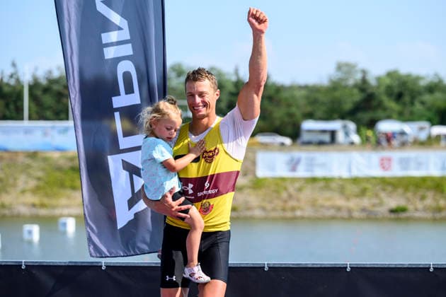 Czech Championships in Racice, July 30, 2026. K1 1000 m Men category. The second placed Radek Slouf with his daughter. (CTKxPhoto OndrejxHajek) CTKPhotoP2026073006136  CTKPhotoP2026073006136