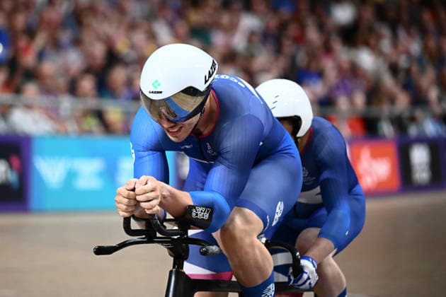 Glasgow 2026 Commonwealth Games Picture by Olly Hassell SWpix.com - 30 07 2026 - Glasgow 2026 Commonwealth Games - Track cycling, Rad, Radsport, Bahnrad, Bahn and Para Track Cycling - Sir Chris Hoy Velodrome, Glasgow, Scotland - Men s Tandem B 1000m TT Final - Neil Fachie piloted by Aaron Pope of Scotland Glasgow Sir Chris Hoy Velodrome Scotland Copyright: x xSWpix.comx(t axPhotographyxHubxLtd)xOllyxHassell SWpix.comx SWP-3030-16072