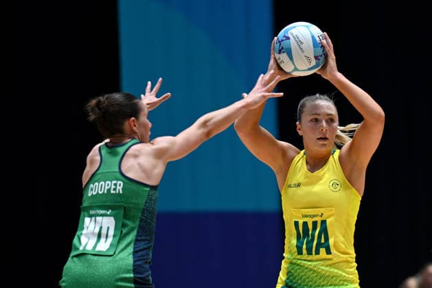 COM26 NETBALL, Georgie Horjus of Australia looks to pass the ball during the Preliminary Round Pool A netball match between Australia and Northern Ireland at the Glasgow 2026 Commonwealth Games at The Hydro in Glasgow, Scotland, Thursday, July 30, 2026. ( NO ARCHIVING, EDITORIAL USE ONLY Glasgow United Kingdom  Copyright: xLUKASxCOCHx 20260731182366978641
