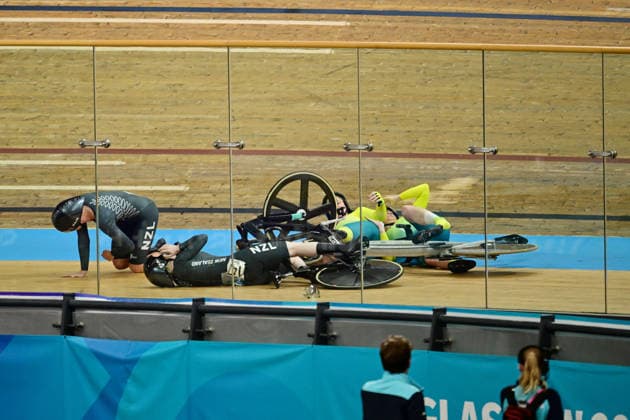 COM26 Track cycling, Rad, Radsport, Bahnrad, Bahn Jessie Hodges (pilot) and Emma Foy of New Zealand compete against Jacqueline Mengler-Mohr (pilot) and Jessica Gallagher of Australia following a crash during the Women s Tandem B Sprint Finals of the Glasgow 2026 Commonwealth Games at the Sir Chris Hoy Velodrome in Glasgow, Scotland, Thursday, July 30, 2026. ( NO ARCHIVING, EDITORIAL USE ONLY Glasgow United Kingdom  Copyright: xDEANxLEWINSx 20260731182305878120