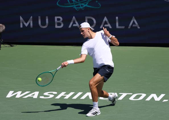 July 30, 2026, Washington, Illinois, USA: JAKUB MENSIK of Czech Republic during the match against B. Nakashima of USA in the second round of Mubadala Washington DC, USA. Washington USA - ZUMAc278 20260730_zsp_c278_001 Copyright: xMarcinxCholewinskix