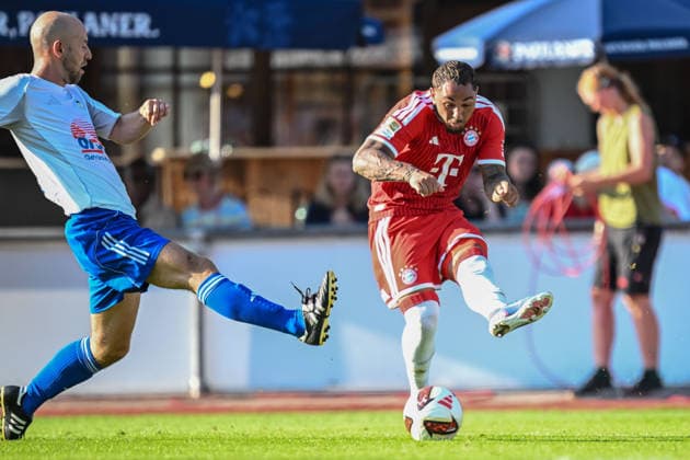 Rottach - Egern, Deutschland, 30.07.26: Markus Stoeckl (FC Rottach-Egern) und Armindo Sieb (FC Bayern München) im Zweikampf waehrend des Friedly Match Spiels zwischen dem FC Rottach - Egern vs FC Bayern München im Stadion am Birkenmoos am 30. Juli 2026 in Rottach - Egern, Deutschland. (Foto von Harry Langer DeFodi Images) Rottach - Egern, Germany, 30.07.26: Markus Stoeckl (FC Rottach-Egern) und Armindo Sieb (FC Bayern München) battle for the ball during the Friedly Match match between FC Rottach - Egern vs FC Bayern München at Stadion am Birkenmoos on July 30, 2026 in Rottach - Egern, Germany. (Photo by Harry Langer DeFodi Images) DFB DFL REGULATIONS PROHIBIT ANY USE OF PHOTOGRAPHS AS IMAGE SEQUENCES AND OR QUASI-VIDEO. (Photo by Harry Langer DeFodi Images) DFB DFL REGULATIONS PROHIBIT ANY USE OF PHOTOGRAPHS AS IMAGE SEQUENCES AND OR QUASI-VIDEO. - *** Rottach Egern, Germany, July 30, 2026: Markus Stoeckl of FC Rottach Egern and Armindo Sieb of FC Bayern Munich go head-to-head during the friendly match between FC Rottach Egern and FC Bayern Munich at the Stadion am Birkenmoos on July 30, 2026, in Rottach Egern, Germany. Photo by Harry Langer, DeFodi Images. Rottach Egern, Germany, July 30, 2026: Markus Stoeckl of FC Rottach Egern and Armindo Sieb of FC Bayern Munich battle for the ball during the friendly match between FC Rottach Egern and FC Bayern Munich at Stadion am Birkenmoos on July 30, 2026, in Rottach Egern, Germany Photo by Harry Langer DeFodi Images DFB and DFL regulations prohibit any use of photographs as image sequences and or quasi-video Photo by Harry Langer DeFodi Images DFB and DFL regulations prohibit any use of photographs as imSEQUENCES AND OR QUASI-VIDEO