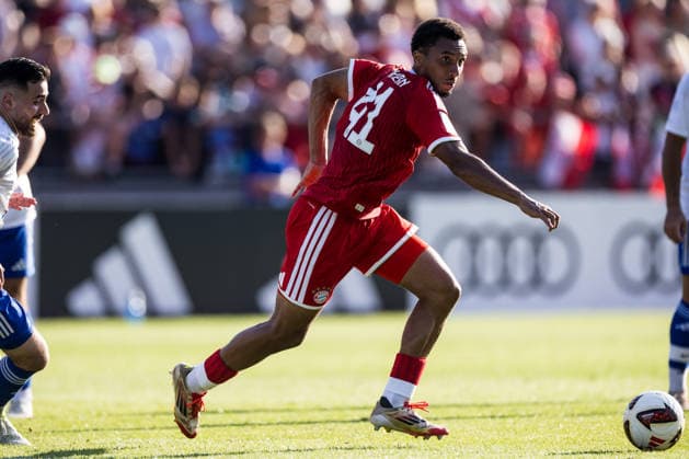 ROTTACH-EGERN, GERMANY - JULY 30: Vincent Manuba (FC Bayern Muenchen, 41) controls the ball during a friendly game between FC Rottach-Egern vs. FC Bayern Muenchen at summer trainings camp of season 2026 27 of FC Bayern Muenchen in Rottach-Egern at Stadion am Birkenmoos on July 30, 2026 in Rottach-Egern, Germany. Bavaria Germany Copyright: xSteffiexWunderlx