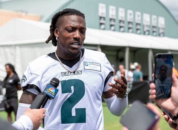 July 30, 2026, Philadelphia, Pennsylvania, United States: Philadelphia Eagles CB RIQ WOOLEN (2) speaks to the media at the Eagles training camp held at the Jefferson Health Complex in Philadelphia Pa NFL, American Football Herren, USA 2026: Eagles Training Camp  - ZUMArf1_ 20260730_zaf_rf1_035 Copyright: xRickyxFitchettx