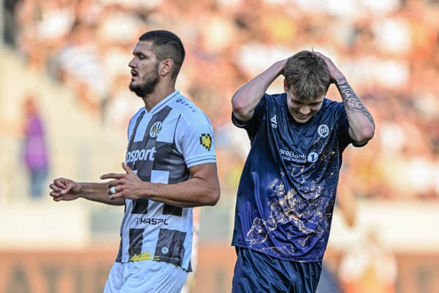 Sander Havik Innvaer of Tromso IL, left, after missing a chance during the second leg of the Europa League second qualifying round between FC Hradec Kralove and Tromso IL, Hradec Kralove, July 30, 2026. (CTKxPhoto DavidxTanecek) CTKPhotoP2026073007807  CTKPhotoP2026073007807