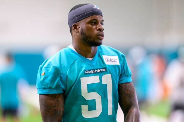 MIAMI GARDENS, FL - JULY 30: Miami Dolphins linebacker Robert Beal Jr. (51) warms up during the Miami Dolphins Training Camp on July 30, 2026, at the Baptist Health Training Complex in Miami Gardens, FL. (Photo by Doug Murray Icon Sportswire) NFL, American Football Herren, USA JUL 30 Dolphins Training Camp EDITORIAL USE ONLY Icon796260730076