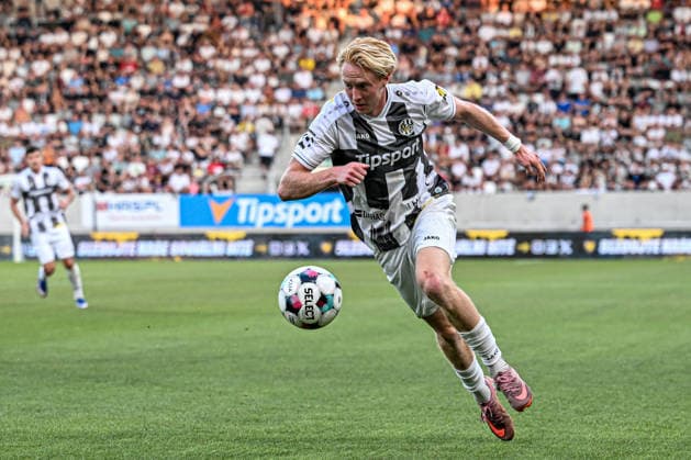 Hradec Kralove s Tom Sloncik in action during the second leg of the Europa League second qualifying round between FC Hradec Kralove and Tromso IL, Hradec Kralove, July 30, 2026. (CTKxPhoto DavidxTanecek) CTKPhotoP2026073008340  CTKPhotoP2026073008340
