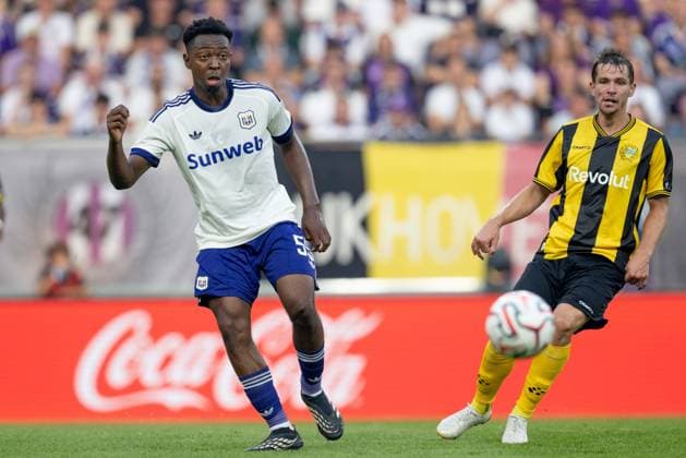 260730 RSC Anderlecht vs Hammarby IF Marco Kana (55) of Anderlecht pictured pictured during the Second qualifying round - 2nd leg in the 2026-2027 Uefa Europa League season between RSC Anderlecht and Hammarby IF from Sweden on July 30 , 2026 in Anderlecht, Belgium. (Photo by David Catry Isosport) Anderlecht Belgium  Copyright: xDavidxCatryx 20260730DC2_8974