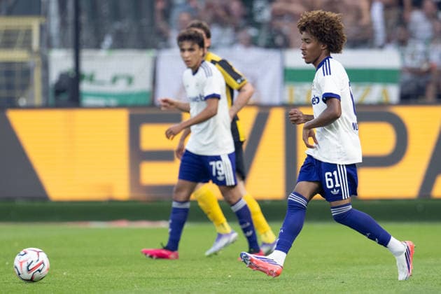 260730 RSC Anderlecht vs Hammarby IF Joshua Nga Kana (61) of Anderlecht pictured pictured during the Second qualifying round - 2nd leg in the 2026-2027 Uefa Europa League season between RSC Anderlecht and Hammarby IF from Sweden on July 30 , 2026 in Anderlecht, Belgium. (Photo by David Catry Isosport) Anderlecht Belgium  Copyright: xDavidxCatryx 20260730DC2_9020