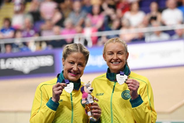 COM26 Track cycling, Rad, Radsport, Bahnrad, Bahn Jacqueline Mengler-Mohr (pilot) and Jessica Gallagher of Australia receive the Silver Medal in the Women™s Tandem B Sprint final of the Glasgow 2026 Commonwealth Games at the Sir Chris Hoy Velodrome in Glasgow, Scotland, Thursday, July 30, 2026. ( NO ARCHIVING, EDITORIAL USE ONLY Glasgow Scotland United Kingdom  Copyright: xDEANxLEWINSx 20260731125281379740