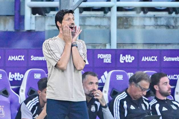 RSC Anderlecht v Hammarby IF - UEFA Europa League ANDERLECHT, BELGIUM - JULY 30 : Bruno Vitor head coach of RSC Anderlecht in action during the UEFA Europa League 2025 26 second qualifying round second leg between RSC Anderlecht and Hammarby IF on July 30, 2026 in Anderlecht, Belgium, 30 07 2026 Anderlecht Belgium  Copyright: xJanxDexMeuleneirx