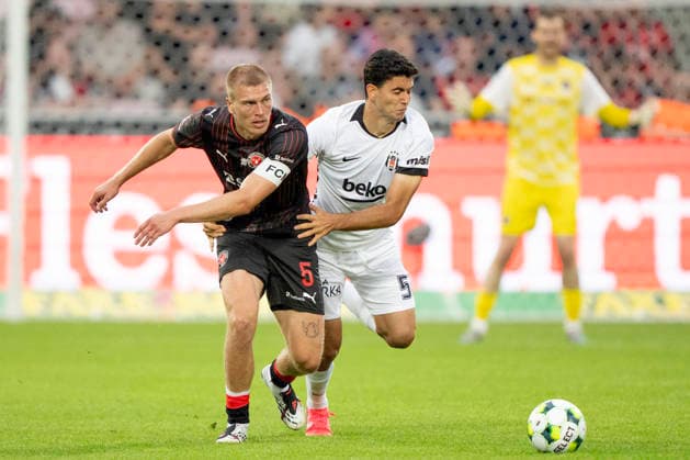 UEFA Europa League: FC Midtjylland - Besiktas JK FC Midtjylland s Rasmus Nissen Kristensen in action with Besiktas JK s Amir Hadziahmetovic during the Europa League qualification match between FC Midtjylland and Besiktas JK at MCH Arena in Herning on Thursday, July 30, 2026. (Photo: Bo Amstrup Ritzau Scanpix) , Herning Denmark Mors *** UEFA Europa League FC Midtjylland Besiktas JK FC Midtjylland s Rasmus Nissen Kristensen in action against Besiktas JK s Amir Hadziahmetovic during the Europa League qualifying match between FC Midtjylland and Besiktas JK at MCH Arena in Herning on Thursday, July 30, 2026. Photo by Bo Amstrup, Ritzau Scanpix, Herning, Denmark, Mors  Copyright: BoxAmrstrupx xRitzauxScanpix BoxAmstrupx spdk20260730-211305-L
