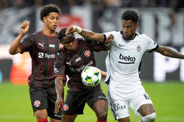 UEFA Europa League: FC Midtjylland - Besiktas JK Besiktas JK s Michael Murillo in action with FC Midtjylland s Stanley Iheanacho and Julius Emefile during the Europa League qualification match between FC Midtjylland and Besiktas JK at MCH Arena in Herning on Thursday, July 30, 2026. (Photo: Bo Amstrup Ritzau Scanpix) , Herning Denmark Mors *** UEFA Europa League: FC Midtjylland vs. Besiktas JK. Besiktas JK s Michael Murillo in action with FC Midtjylland s Stanley Iheanacho and Julius Emefile during the Europa League qualifying match between FC Midtjylland and Besiktas JK at MCH Arena in Herning on Thursday, July 30, 2026. Photo by Bo Amstrup, Ritzau Scanpix, Herning, Denmark, Mors  Copyright: BoxAmrstrupx xRitzauxScanpix BoxAmstrupx spdk20260730-211610-L