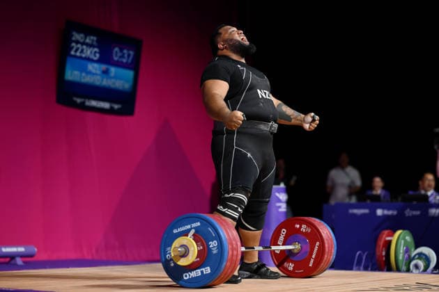 COM26 WEIGHTLIFTING, David Andrew Liti of New Zealand reacts after winning gold during the Men™s +110kg Weightlifting of the Glasgow 2026 Commonwealth Games at the SEC Armadillo in Glasgow, Scotland, Thursday, July 30, 2026. ( NO ARCHIVING, EDITORIAL USE ONLY Glasgow United Kingdom  Copyright: xLUKASxCOCHx 20260731183701260309