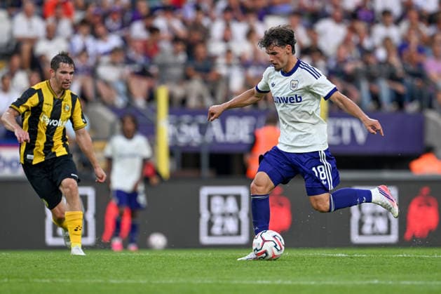 260730 RSC Anderlecht vs Hammarby IF Lukas Ambros (18) of Anderlecht pictured pictured during the Second qualifying round - 2nd leg in the 2026-2027 Uefa Europa League season between RSC Anderlecht and Hammarby IF from Sweden on July 30 , 2026 in Anderlecht, Belgium. (Photo by David Catry Isosport) Anderlecht Belgium  Copyright: xDavidxCatryx 20260730DC2_9431