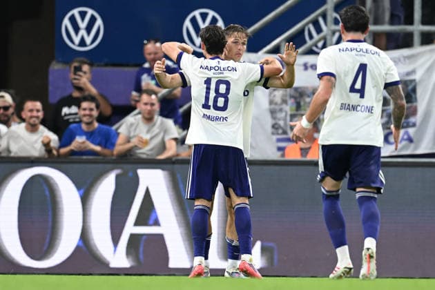 260730 RSC Anderlecht vs Hammarby IF Danylo Sikan (14) of Anderlecht celebrates after scoring the 1-1 equalizer goal pictured during the Second qualifying round - 2nd leg in the 2026-2027 Uefa Europa League season between RSC Anderlecht and Hammarby IF from Sweden on July 30 , 2026 in Anderlecht, Belgium. (Photo by David Catry Isosport) Anderlecht Belgium  Copyright: xDavidxCatryx 20260730DC2_9786