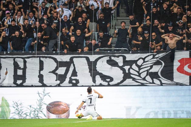 Europa League: FC Midtjylland - Besiktas JK Besiktas JK celebrates Milot Rashica s goal to 1-0 during the Europa League qualification match between FC Midtjylland and Besiktas JK at MCH Arena in Herning on Thursday, July 30, 2026. (Photo: Bo Amstrup Ritzau Scanpix) , Herning Denmark Mors *** Europa League: FC Midtjylland vs. Besiktas JK. Besiktas JK celebrates Milot Rashica’s goal to make it 1–0 during the Europa League qualifying match between FC Midtjylland and Besiktas JK at MCH Arena in Herning on Thursday, July 30, 2026. Photo by Bo Amstrup, Ritzau Scanpix, Herning, Denmark, Mors  Copyright: BoxAmrstrupx xRitzauxScanpix BoxAmstrupx spdk20260730-215509-L