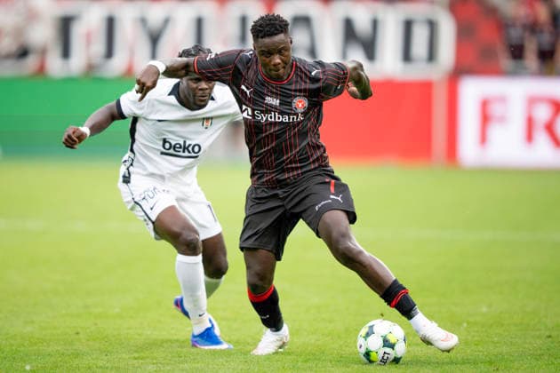 Europa League: FC Midtjylland - Besiktas JK FC Midtjylland s Dju Franculino in action with Besiktas JK s Junior Olaiton during the Europa League qualification match between FC Midtjylland and Besiktas JK at MCH Arena in Herning on Thursday, July 30, 2026. (Photo: Bo Amstrup Ritzau Scanpix) , Herning Denmark Mors *** Europa League: FC Midtjylland vs. Besiktas JK – FC Midtjylland’s Dju Franculino in action against Besiktas JK’s Junior Olaiton during the Europa League qualifying match between FC Midtjylland and Besiktas JK at MCH Arena in Herning on Thursday, July 30, 2026. Photo by Bo Amstrup, Ritzau Scanpix, Herning, Denmark, Mors  Copyright: BoxAmrstrupx xRitzauxScanpix BoxAmstrupx spdk20260730-220612-L