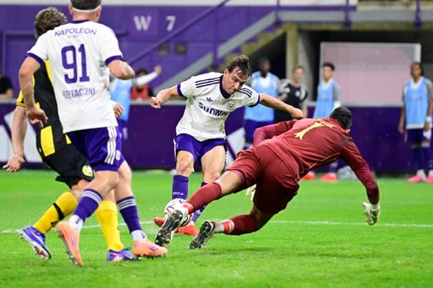 RSC Anderlecht v Hammarby IF - UEFA Europa League ANDERLECHT, BELGIUM - JULY 30 : Cvetkovic Mihajlo forward of RSC Anderlecht celebrates after scoring during the UEFA Europa League 2025 26 second qualifying round second leg between RSC Anderlecht and Hammarby IF on July 30, 2026 in Anderlecht, Belgium, 30 07 2026 Anderlecht Belgium  Copyright: xJanxDexMeuleneirx