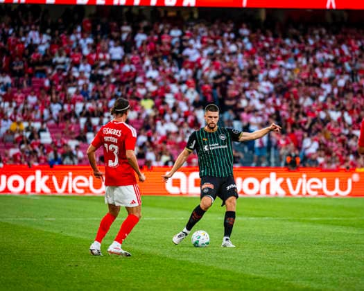 July 30, 2026, Lisbon, Lisbon, Portugal: Player of FC St. Gallen in control of the ball in another attack during UEFA Europa League-2nd Qualifying RoundÃ¢â‚¬2nd Leg, match between SL Benfica and FC St. Gallen at Luz Stadium, Lisbon, Portugal, on july 30, 2026. Lisbon Portugal - ZUMAr200 20260730_zsp_r200_008 Copyright: xNunoxReisinhox