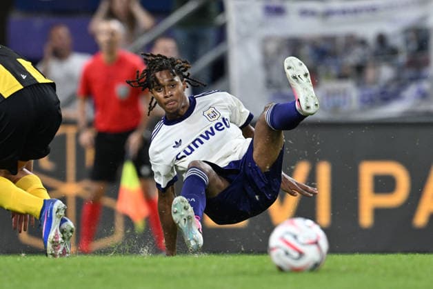 260730 RSC Anderlecht vs Hammarby IF Jayden Onia Seke (49) of Anderlecht pictured pictured during the Second qualifying round - 2nd leg in the 2026-2027 Uefa Europa League season between RSC Anderlecht and Hammarby IF from Sweden on July 30 , 2026 in Anderlecht, Belgium. (Photo by David Catry Isosport) Anderlecht Belgium  Copyright: xDavidxCatryx 20260730DC2_0099