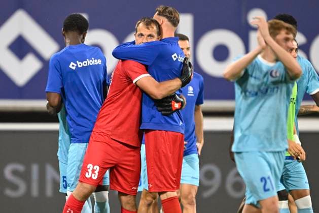 KAA Gent v LNZ Cherkasy - UEFA Conference League GENT, BELGIUM - JULY 30 : Players of KAA Gent celebrating with Roef Davy goalkeeper of KAA Gent after the penalties shoot out win during the UEFA Conference League 2026 27 second qualifying round second leg between KAA Gent and LNZ Cherkasy on July 30, 2026 in Gent, Belgium, 30 07 2026 Gent Belgium  Copyright: xNicoxVereeckenx