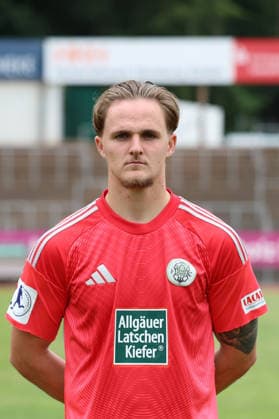 30.07.2026, xrekx, Fussball Regionalliga Suedwest, FC Homburg - Fototermin Saison 2026 27 v.l. Michael Gelt (FC 08 Homburg) (DFL DFB REGULATIONS PROHIBIT ANY USE OF PHOTOGRAPHS as IMAGE SEQUENCES and or QUASI-VIDEO) Homburg *** July 30, 2026, xrekx, Soccer Regional League Southwest, FC Homburg Photo Op for the 2026–27 Season; from left: Michael Gelt, FC 08 Homburg. DFL and DFB regulations prohibit any use of photographs as image sequences and or quasi-video. Homburg
