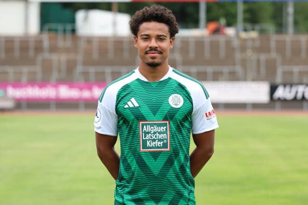 30.07.2026, xrekx, Fussball Regionalliga Suedwest, FC Homburg - Fototermin Saison 2026 27 v.l. Michael Guthörl (FC 08 Homburg) (DFL DFB REGULATIONS PROHIBIT ANY USE OF PHOTOGRAPHS as IMAGE SEQUENCES and or QUASI-VIDEO) Homburg *** July 30, 2026, xrekx, Regional League Southwest Soccer, FC Homburg Photo Session, 2026–27 Season, from left: Michael Guthörl, FC 08 Homburg. DFL and DFB regulations prohibit any use of photographs as image sequences and or quasi-video. Homburg