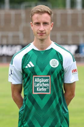 30.07.2026, xrekx, Fussball Regionalliga Suedwest, FC Homburg - Fototermin Saison 2026 27 v.l. Tim Steinmetz (FC 08 Homburg) (DFL DFB REGULATIONS PROHIBIT ANY USE OF PHOTOGRAPHS as IMAGE SEQUENCES and or QUASI-VIDEO) Homburg *** July 30, 2026, xrekx, Regional League Southwest Soccer, FC Homburg Photo Session, 2026–27 Season; from left: Tim Steinmetz, FC 08 Homburg. DFL and DFB regulations prohibit any use of photographs as image sequences and or quasi-video. Homburg