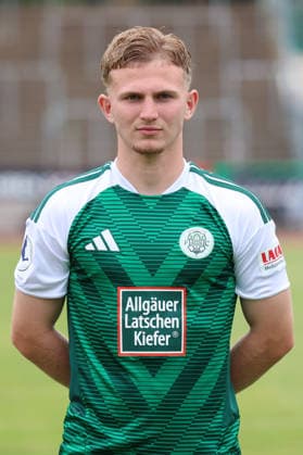 30.07.2026, xrekx, Fussball Regionalliga Suedwest, FC Homburg - Fototermin Saison 2026 27 v.l. Noel Weinel (FC 08 Homburg) (DFL DFB REGULATIONS PROHIBIT ANY USE OF PHOTOGRAPHS as IMAGE SEQUENCES and or QUASI-VIDEO) Homburg *** July 30, 2026, xrekx, Soccer Regional League Southwest, FC Homburg Photo Op for the 2026–27 Season; from left: Noel Weinel, FC 08 Homburg. DFL and DFB regulations prohibit any use of photographs as image sequences and or quasi-video. Homburg