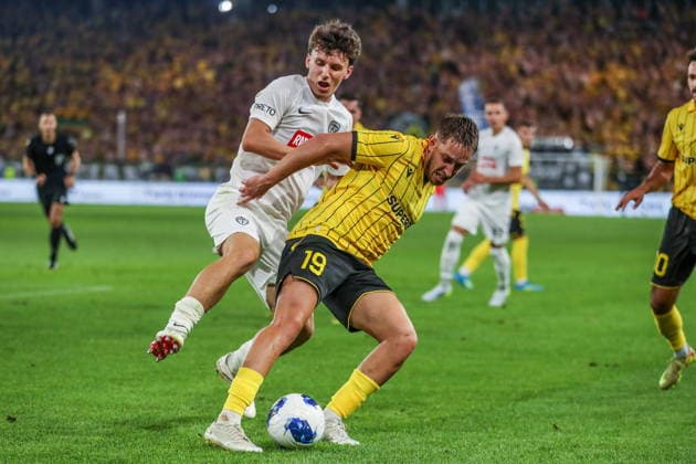 Katowice 30.07.2026. Pilka nozna Liga Konferencji UEFA sezon 2025 2026 runda 2 mecz: GKS Katowice - MSK Zilina --- Football UEFA Conference League season 2025 2026 round 2 match: GKS Katowice - MSK Zilina nz Kacper Lukasiak, Fabian Bzdyl Fot. Kacper Staniec NEWSPIX.PL --- newspix.pl POLAND OUT! 