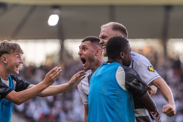 HRADEC KRALOVE - TROMSO Mick Van Buren of Hradec celebrates a goal with his teammates during the second leg of second qualifying round of UEFA Europa league football match between FC Hradec Kralove and Tromso IL at the Malsovicka Arena Stadium. Hradec Kralove, Czechia, July 30, 2026. Photo by Branislav Racko Copyright: xx _BRR6953
