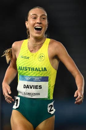 COM26 ATHLETICS, Rose Davies of Australia reacts after winning gold in the Women s 5000m Final of the Glasgow 2026 Commonwealth Games at EDF Scotstoun Stadium in Glasgow, Scotland, Thursday, July 30, 2026. ( NO ARCHIVING, EDITORIAL USE ONLY Glasgow United Kingdom  Copyright: xJOELxCARRETTx 20260731139097231690