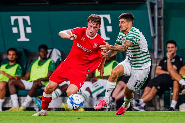 BUDAPEST, HUNGARY - JULY 30: Sondre Orjasaeter of FC Twente battles for possession with Attila Osvath of Ferencvaros during the UEFA Europa League 2026 27 Second Qualifying Round Second Leg match between Ferencvaros and FC Twente at Groupama Arena on July 30, 2026 in Budapest, Hungary.  Copyright: xMTB-Photo MB-Mediax