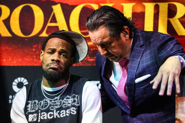 July 30, 2026: (R-L) Beto Duran and Lightweight Lamont Roach Jr. chat on stage during the press conference, PK, Pressekonferenz for the Roach Jr. vs Zepeda event at the Skybox Lounge inside the Virgin Hotels on July 30, 2026 in Las Vegas, NV. CSM. Las Vegas United States of America - ZUMAc04_ 20260730_zma_c04_079 Copyright: xChristopherxTrimx