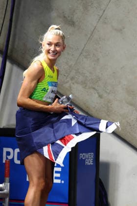 July 30, 2026, Glasgow, Scotland, Great Britain: JESSICA HULL of Australia celebrates her second place in the Athletics Women s 5000m Final of the Commonwealth Games Glasgow 2026 at the Scotstoun Stadium in Glasgow, Scotland. Commowealth Games 2026: Athletics  - ZUMAc179 20260730_zep_c179_029 Copyright: xMickaelxChavetx