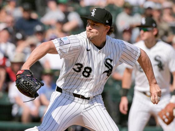 Chicago White Sox pitcher Chris Murphy (38) throws against the New York Yankees during the tenth inning at Rate Field in Chicago, IL on Thursday, July 30, 2026. The White Sox defeated the Yankees 2-1.  CHI20260730129 MARKxBLACK