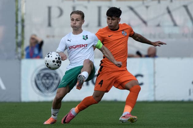 July 30, 2026, Riga, Latvia: Eduards DASKEVICS and Ricardo Padurariu in action during their UEFA Europa Conference League qualifying round game between Latvian FK Auda and Romanian FCSB in Riga, Latvia, July 30, 2026. Photo: Roman Koksarov Latvia Sports - July 30, 2026  - ZUMAk209 20260730_zsp_k209_023 Copyright: xRomansxKoksarovx