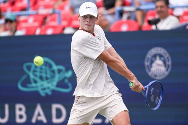 July 30, 2026, Washington, D.C, U.S: CRUZ HEWITT hits a backhand during his match against Alex de Minaur at the Rock Creek Tennis Center. Tennis 2026 - Mubadala Open  - ZUMAg196 20260730_zap_g196_012 Copyright: xKylexGustafsonx
