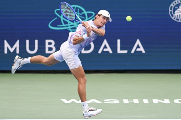 July 30, 2026, Washington, D.C, U.S: ALEX DE MINAUR hits a backhand during his match against Cruz Hewitt at the Rock Creek Tennis Center. Tennis 2026 - Mubadala Open  - ZUMAg196 20260730_zap_g196_017 Copyright: xKylexGustafsonx